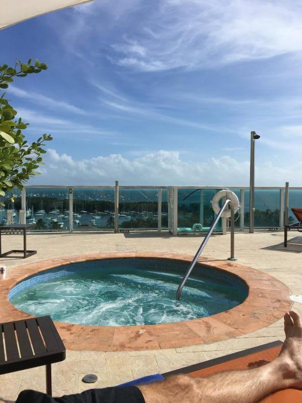 Apartment Mvr - Vibes From Your Balcony Retreat Miami