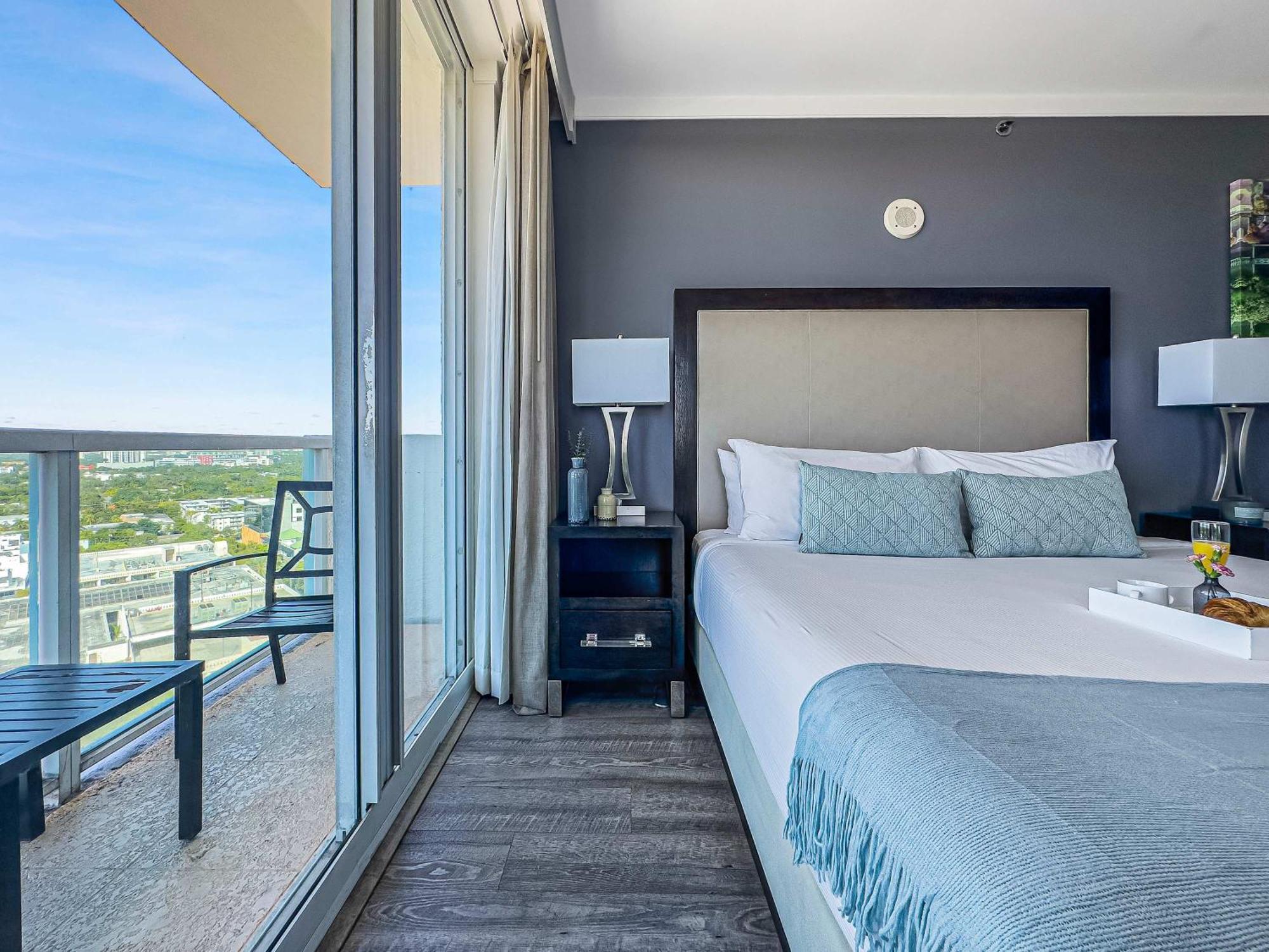 Mvr - Vibes From Your Balcony Retreat Apartment